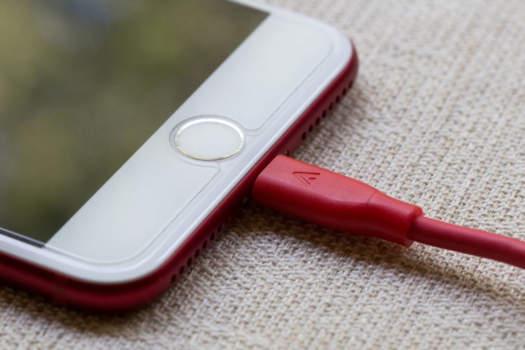 iPhone 5 usb kabel met nieuwe Lightning aansluiting!